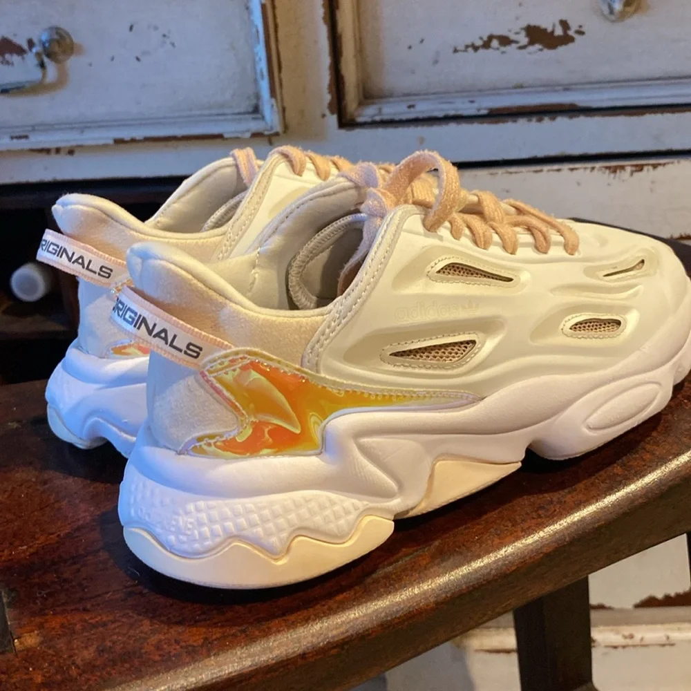adidas Originals Ozweego / Celox / Lite W Women Casual Lifestyle Shoes Pick - Picture 5 of 10